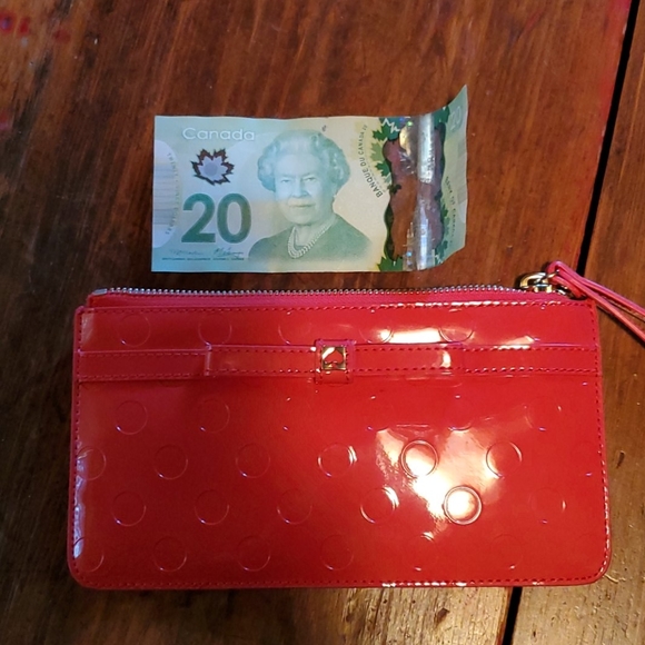 Kate Spade wristlet - Picture 6 of 6